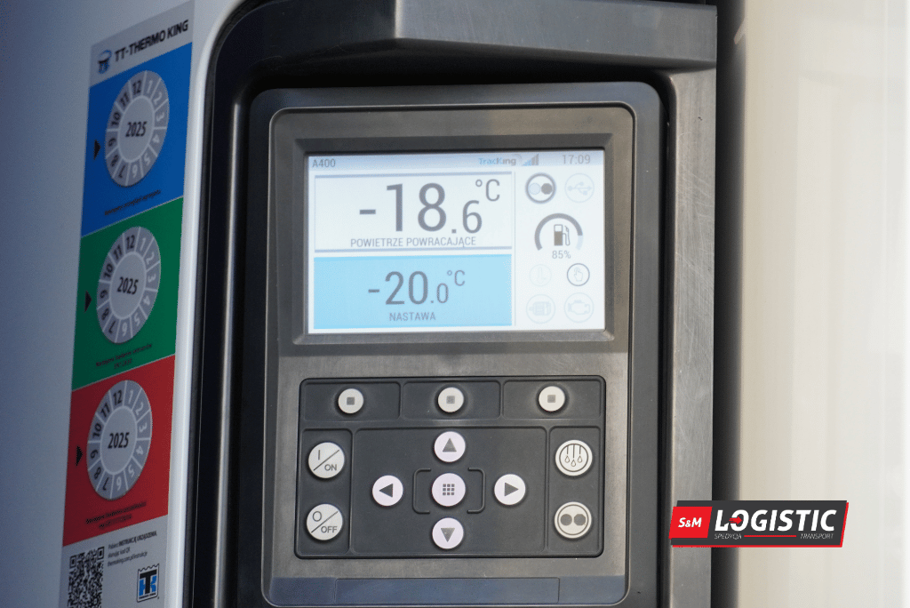 Panel sterowania agregatu chłodniczego Thermo King z ustawioną temperaturą -20°C – S&M Logistic, transport chłodniczy w Poznaniu.